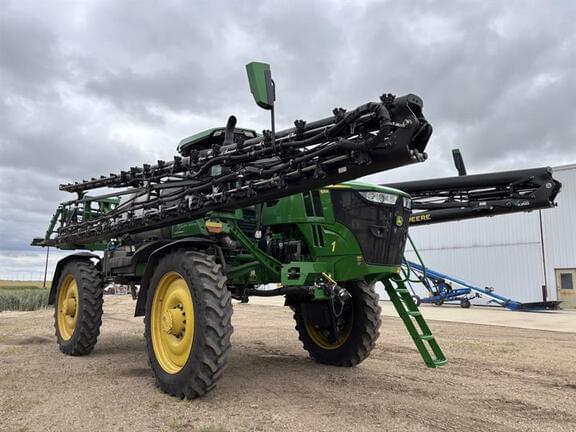 Image of John Deere 616R equipment image 1