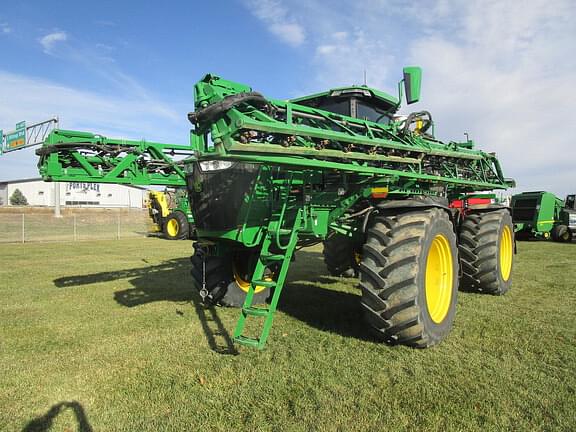 Image of John Deere 616R equipment image 4