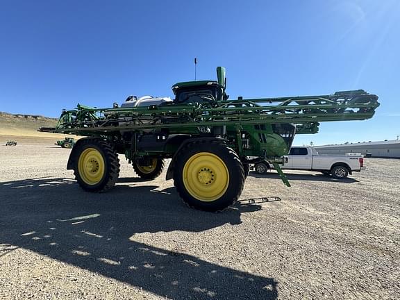 Image of John Deere 616R equipment image 1