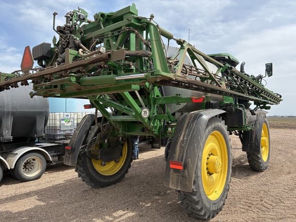 Image of John Deere 616R equipment image 1