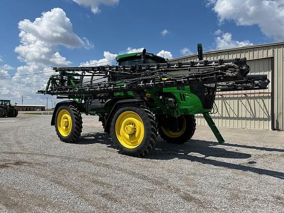 Image of John Deere 616R equipment image 1