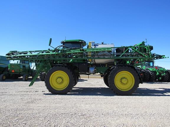 Image of John Deere 616R equipment image 1