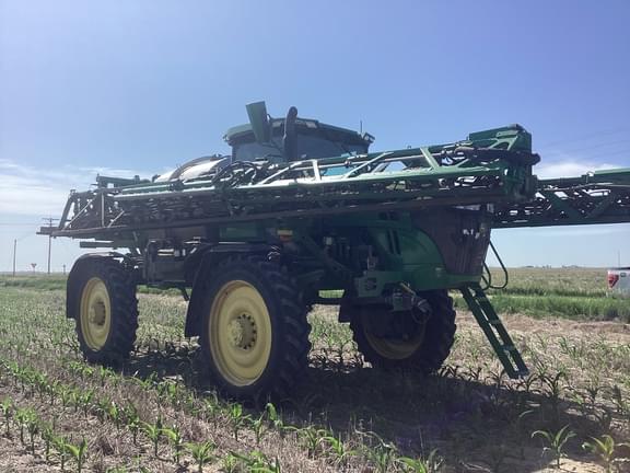 Image of John Deere 616R equipment image 1
