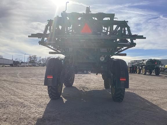 Image of John Deere 616R equipment image 4