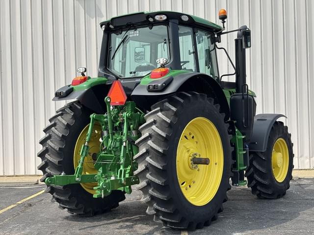 Image of John Deere 6175M equipment image 4
