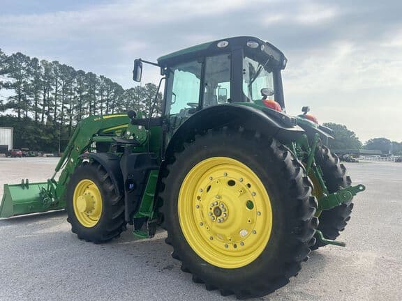 Image of John Deere 6175M equipment image 4