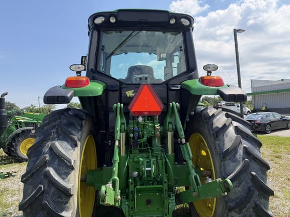 Image of John Deere 6175M equipment image 4