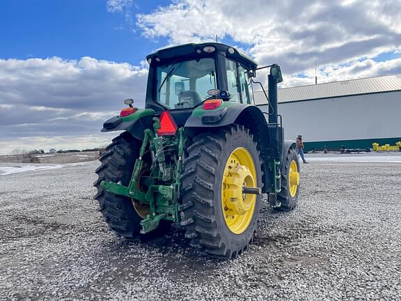 Image of John Deere 6175M equipment image 4