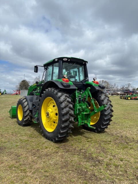 Image of John Deere 6175M Image 1