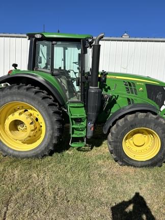 Main image John Deere 6175M
