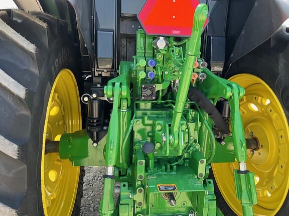 Image of John Deere 6175M equipment image 3