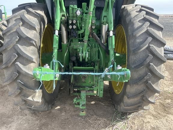 Image of John Deere 6175M equipment image 3