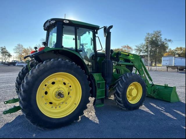 Image of John Deere 6175M equipment image 4