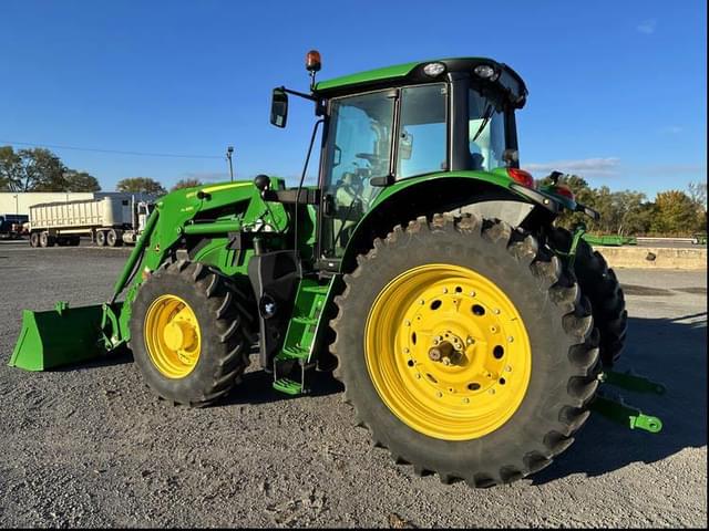 Image of John Deere 6175M equipment image 2