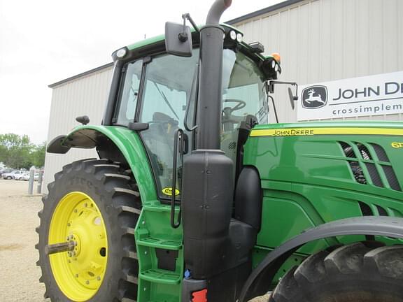 Image of John Deere 6175M equipment image 2