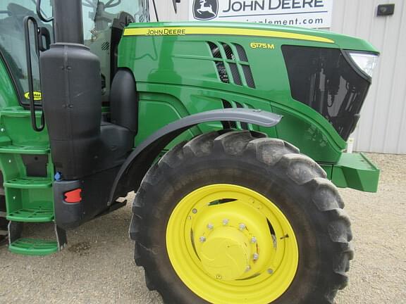 Image of John Deere 6175M equipment image 3