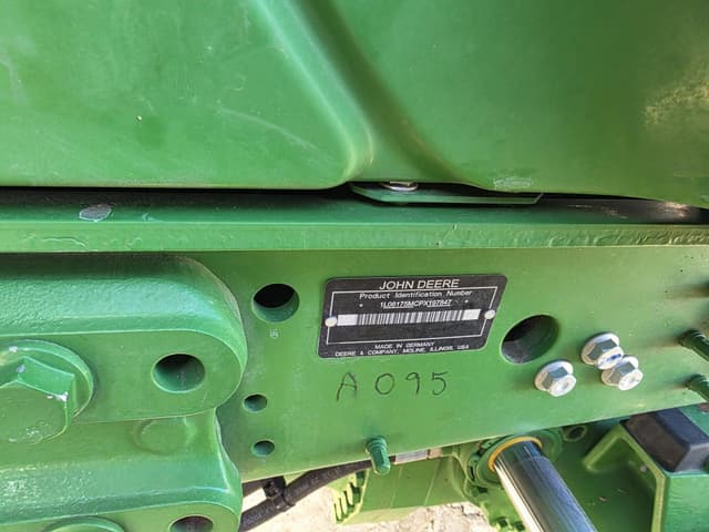Image of John Deere 6175M equipment image 1