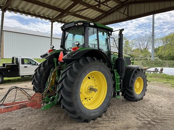 Image of John Deere 6195M equipment image 4