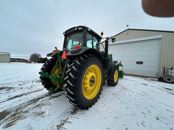 Image of John Deere 6195M equipment image 4