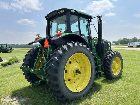 Image of John Deere 6195M equipment image 4