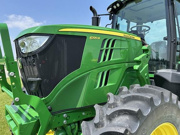 Image of John Deere 6195M equipment image 1