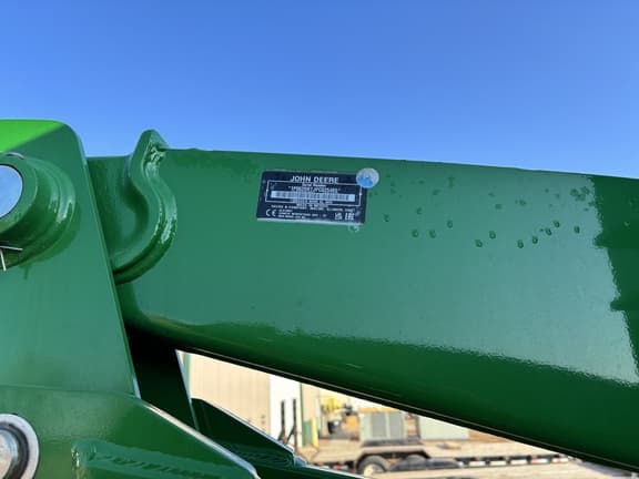 Image of John Deere 620R Image 1