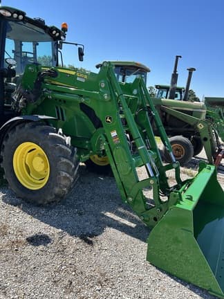 Image of John Deere 620R equipment image 1