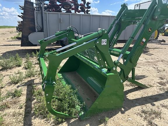 Image of John Deere 620R equipment image 4