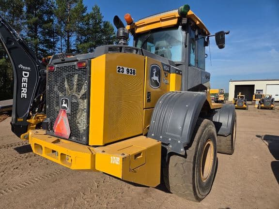 Image of John Deere 624P equipment image 2