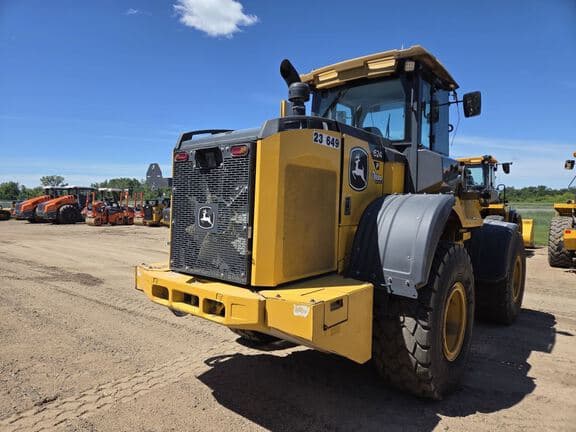 Image of John Deere 624P equipment image 4