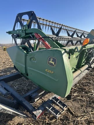 Image of John Deere 625F Image 0