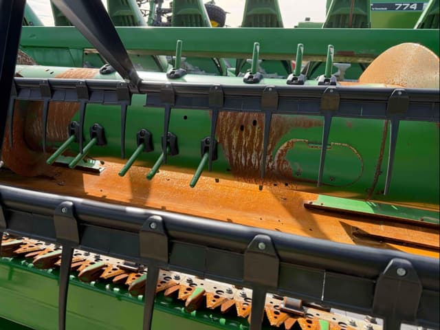 Image of John Deere 630F equipment image 4