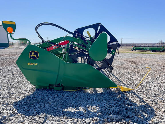 Image of John Deere 630F equipment image 3