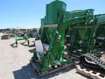 Main image John Deere 640R