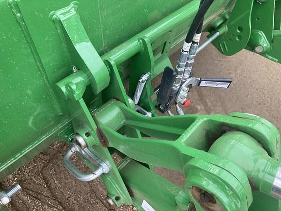 Image of John Deere 640R equipment image 3
