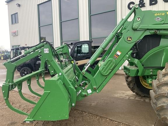 Image of John Deere 640R equipment image 1