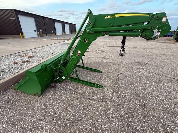 Image of John Deere 640R Primary image