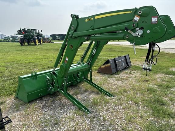 Image of John Deere 640R Primary image