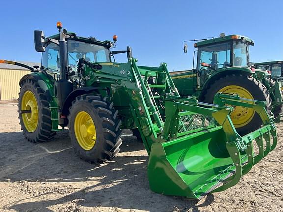 Image of John Deere 640R equipment image 3