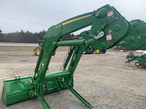 2023 John Deere 640R Image