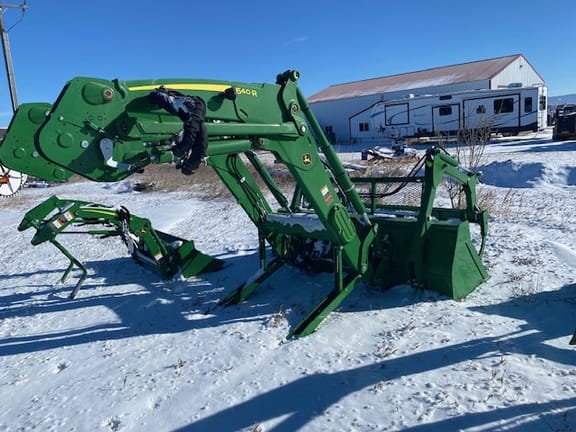 Main image John Deere 640R