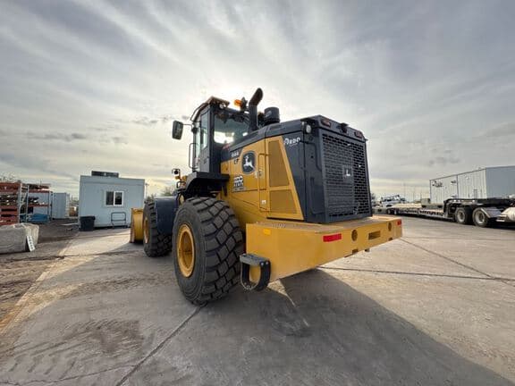 Image of John Deere 644G equipment image 2