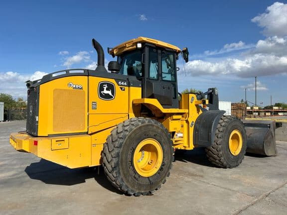 Image of John Deere 644P equipment image 3