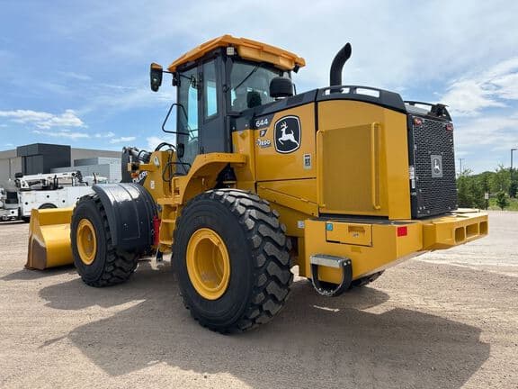 Image of John Deere 644P equipment image 2