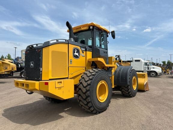 Image of John Deere 644P equipment image 4