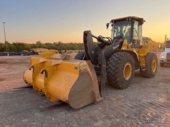 2023 John Deere 644P Equipment Image0