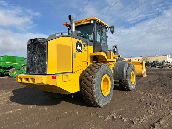 Image of John Deere 644P equipment image 4