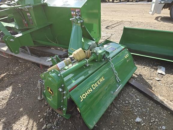 Image of John Deere 647 equipment image 2