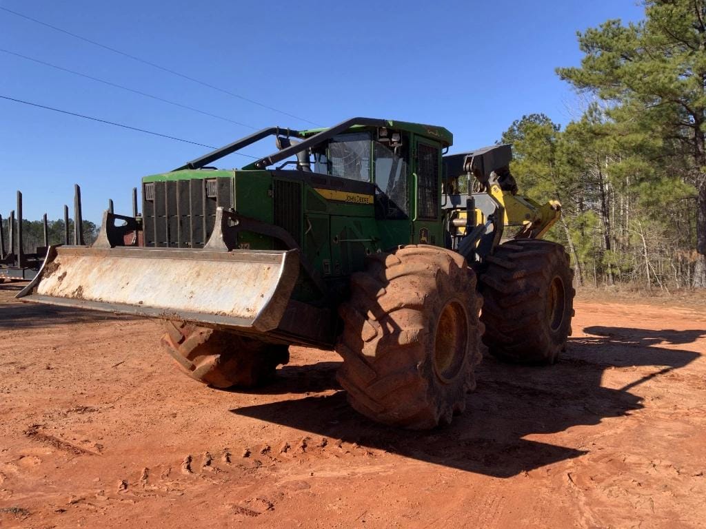 2023 John Deere 648L II Equipment Image0