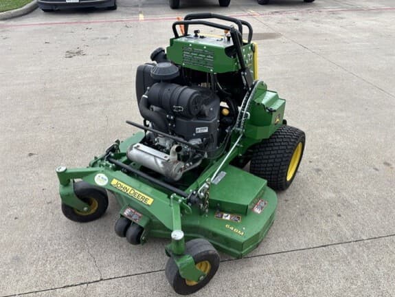 Image of John Deere 648M equipment image 2